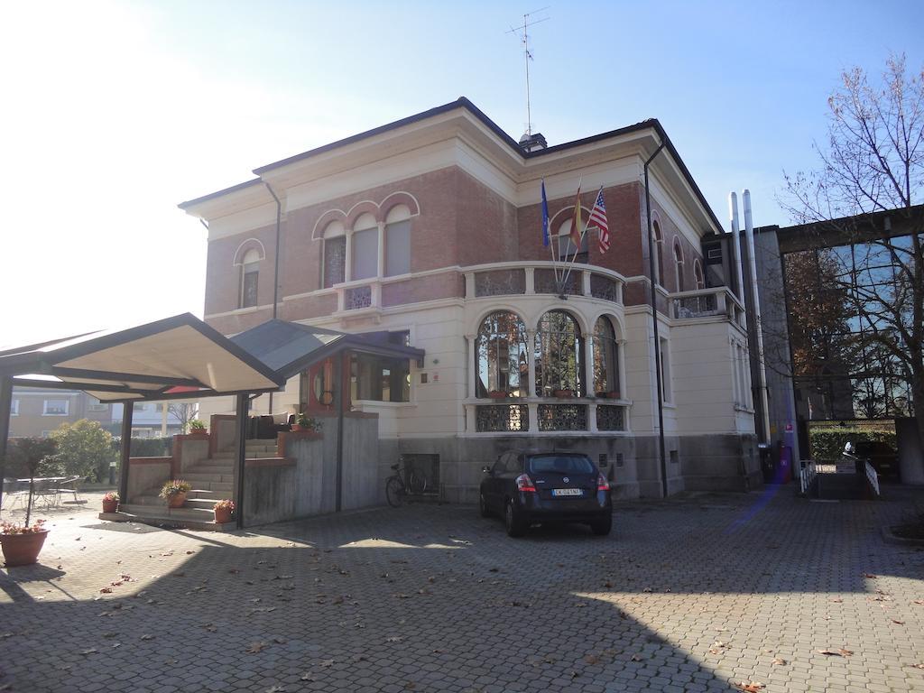 Hotel Villa Reale Argenta Екстер'єр фото